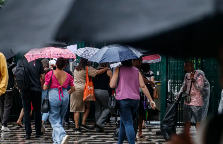 Após chuvas, 400 pessoas ficam desalojadas em Carapicuíba