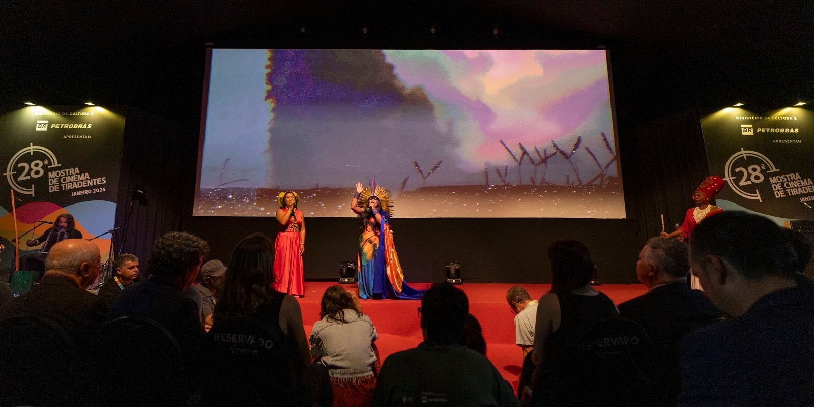 Abertura da Mostra de Tiradentes põe em pauta regulação de plataformas