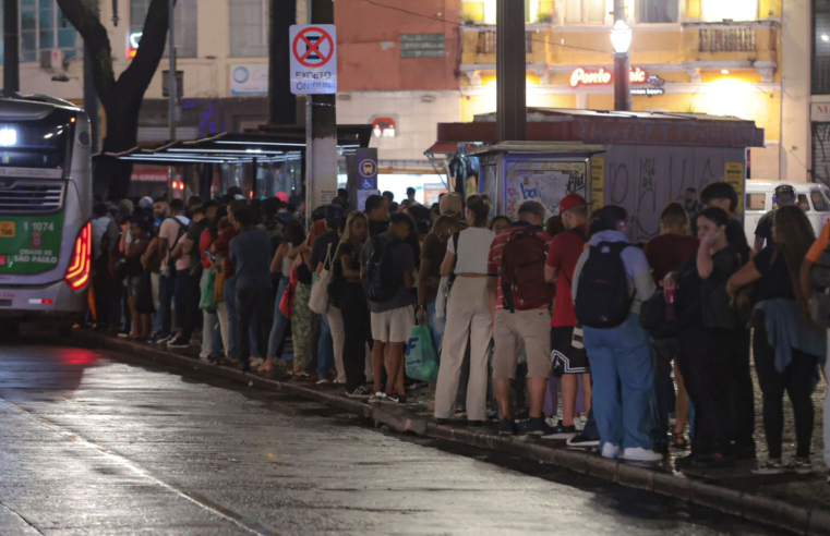 Capital paulista registra terceiro maior volume de chuva da história