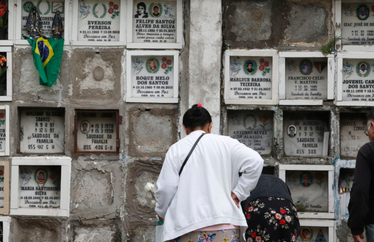 SP: Dino dá prazo para partes de explicarem sobre serviços funerários