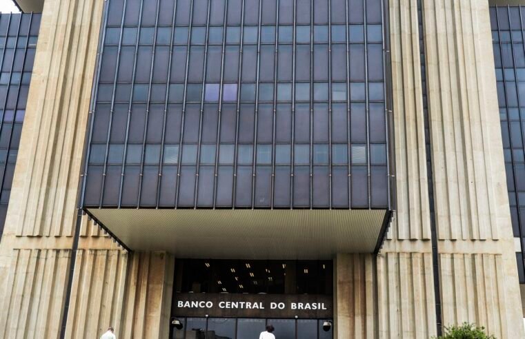Bancos apontam risco fiscal como ameaça à estabilidade financeira