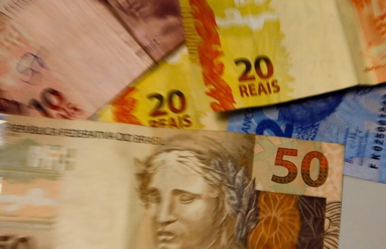 Brasileiros sacaram R$ 241 milhões em valores a receber em dezembro