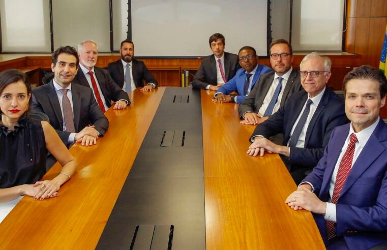 Copom aponta para aumento da Selic em 1 ponto em março