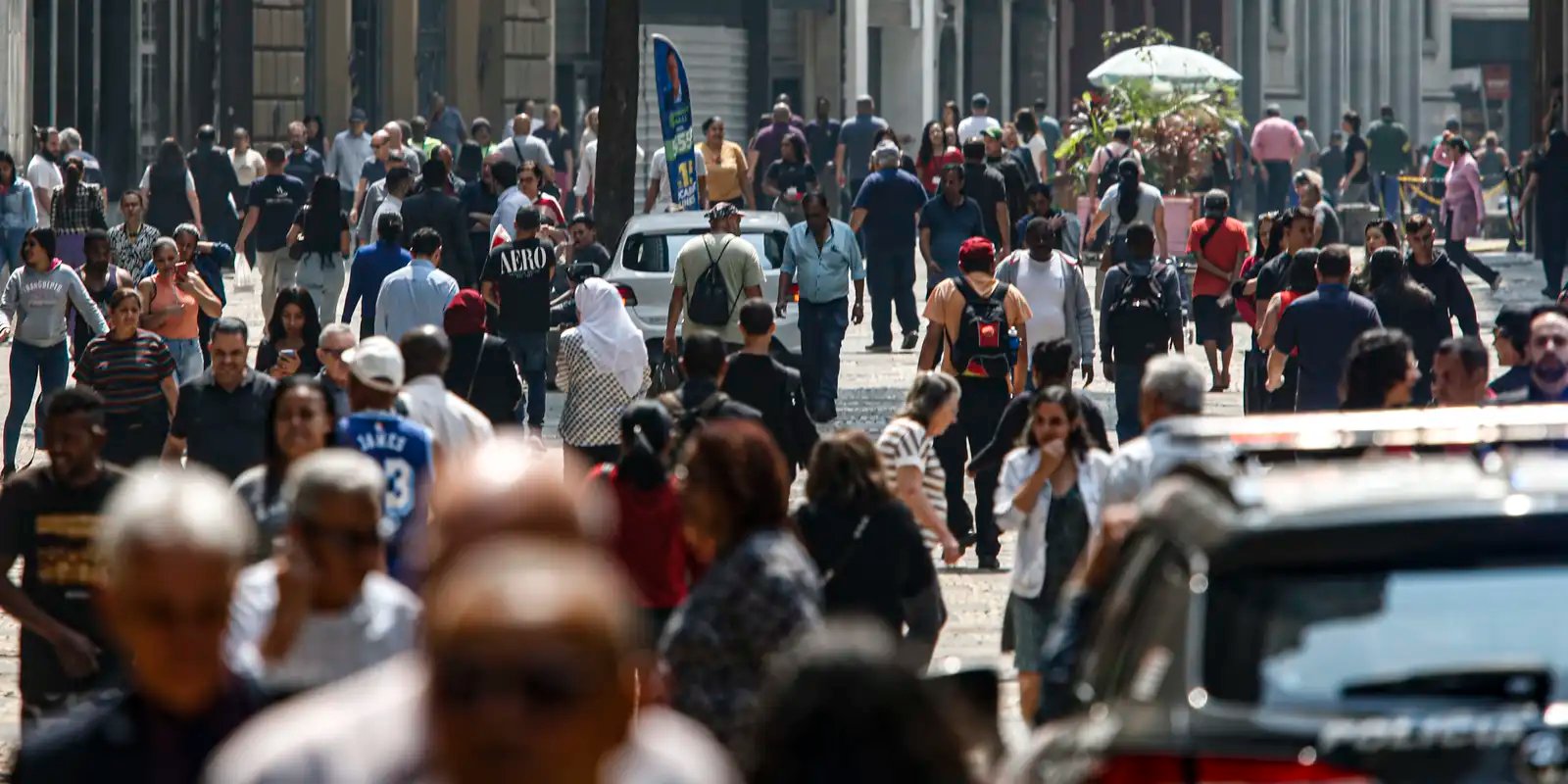 Desemprego e a informalidade de pretos e pardos estão acima da média