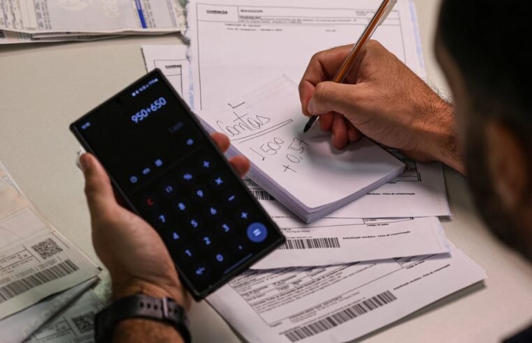 Especialista indica como cuidar de finanças em cenário de juros altos