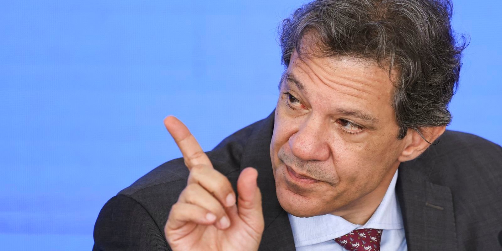 Haddad desmente fake news sobre aumento de contribuição do MEI