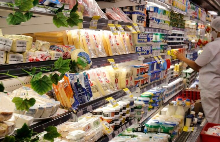 Inflação dos alimentos desacelera para 0,61%, diz pesquisa do IBGE