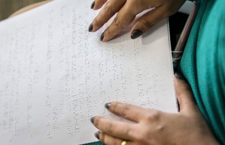 Médicos discutem uso da IA em benefício de deficientes visuais