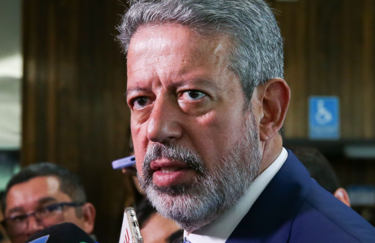 Lira prevê eleição rápida e destaca amplo apoio a Hugo Motta