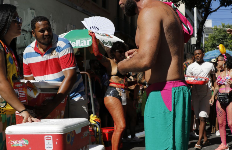 Ambulantes terão "creche" para deixar os filhos no carnaval do Rio