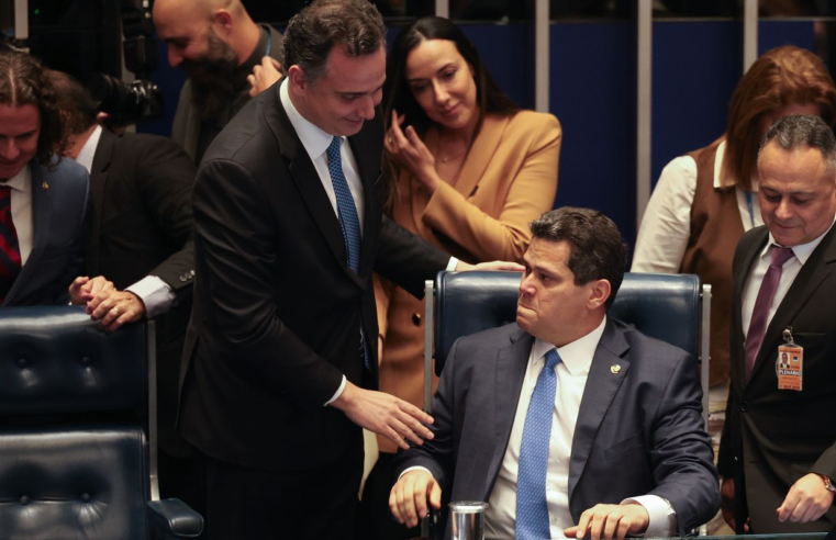 Nova Mesa Diretora do Senado é eleita por aclamação