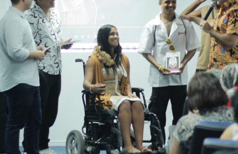 Indígena cadeirante usa arte para mobilizar periferia em Pernambuco