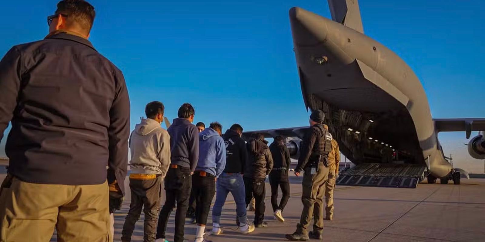 Grupo de trabalho avaliará chegada de brasileiros repatriados dos EUA