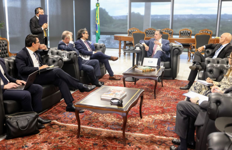 Delegação da OEA visita STF e discute liberdade de expressão no Brasil