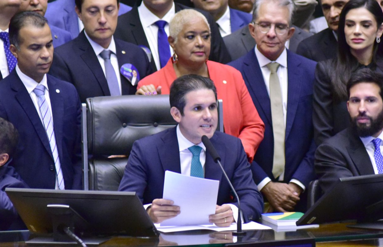 "O povo brasileiro não quer discórdia, quer emprego", diz Hugo Motta