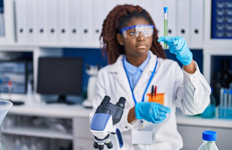 Apenas 27% das mulheres em cursos de ciências concluíram os estudos