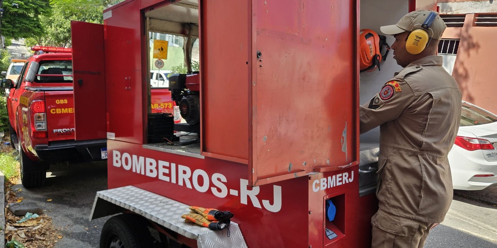 Incêndio no Rio pode ter sido causado por curto-circuito