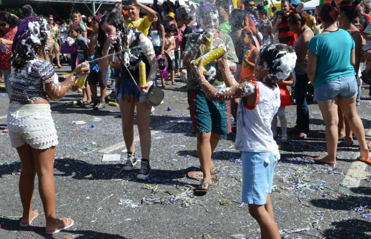 Campanha quer proteger crianças e adolescentes no carnaval
