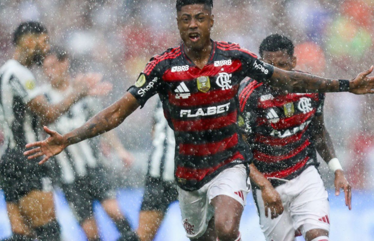 Bruno Henrique brilha e Flamengo conquista Supercopa do Brasil