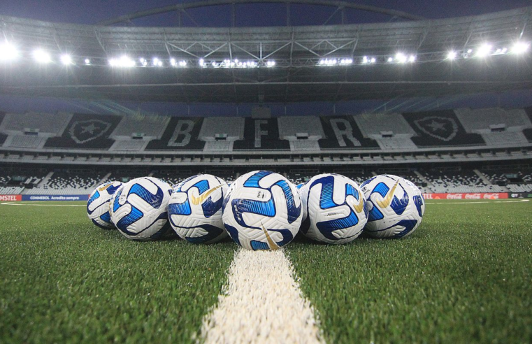 Jogadores fazem campanha nas redes sociais contra gramados sintéticos