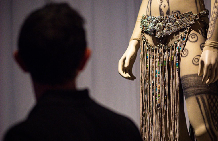 Exposição em SP celebra 50 anos de carreira solo de Ney Matogrosso