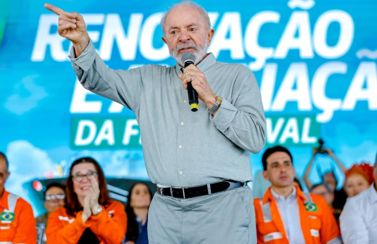 Lula diz que combustíveis fósseis vão financiar a transição energética