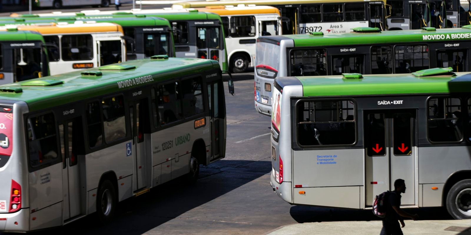Aumento das passagens de ônibus entre DF e Entorno é suspenso