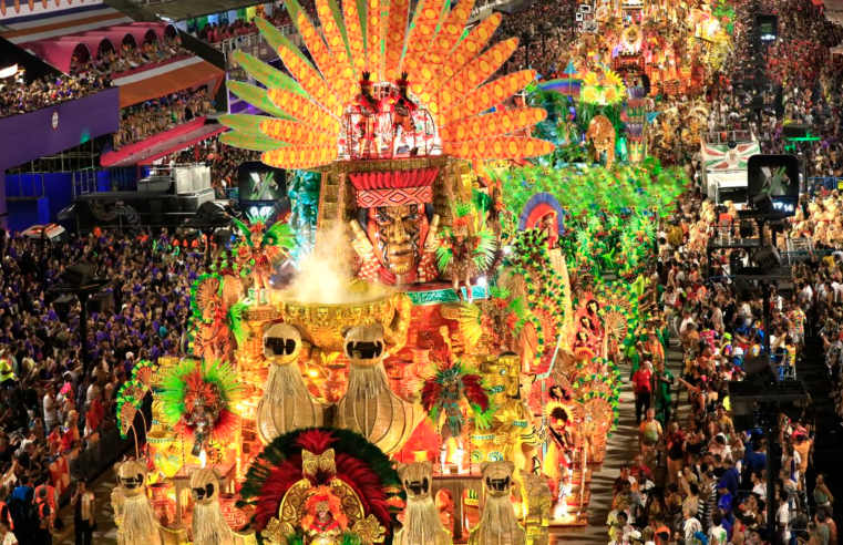 Grande Rio quer ganhar público do Sambódromo com encantarias do Pará