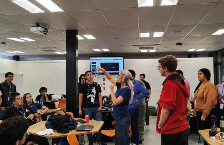 Brasileiros adultos com ensino superior completo chegam a 18,4%