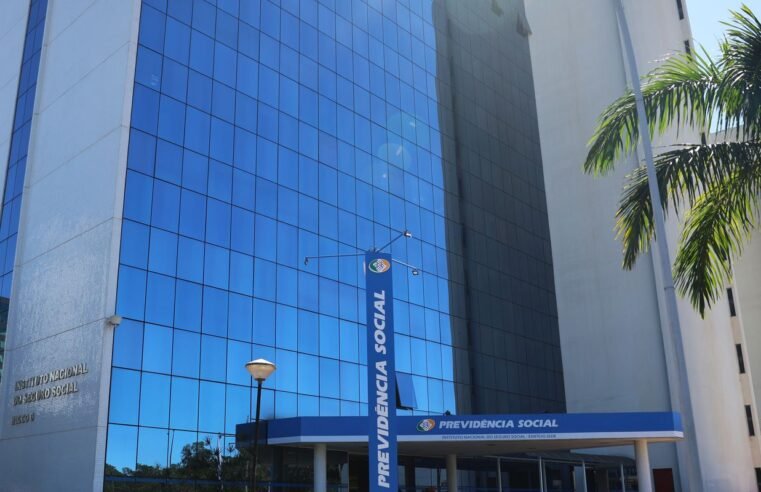 INSS antecipa benefícios de cartões de final 5 e 0 nesta sexta