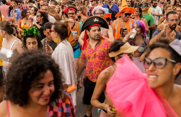 Carnaval do DF tem misturas de ritmos e mudança de percursos de blocos