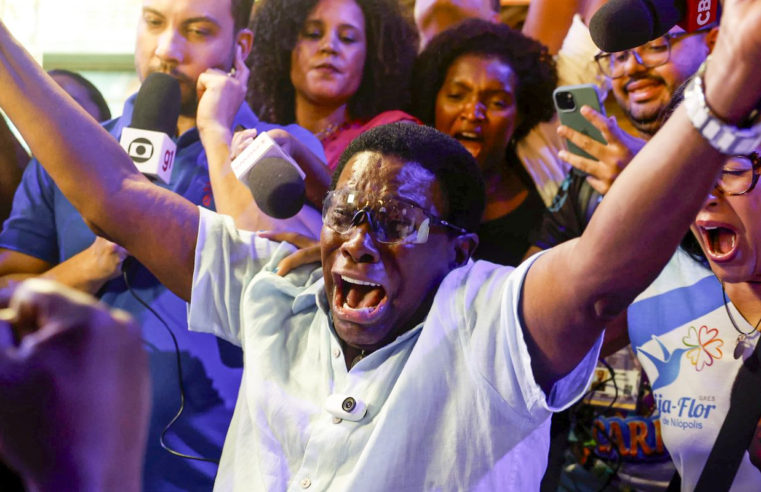 Neguinho da Beija-Flor celebra título no adeus: “agora, só camarote”