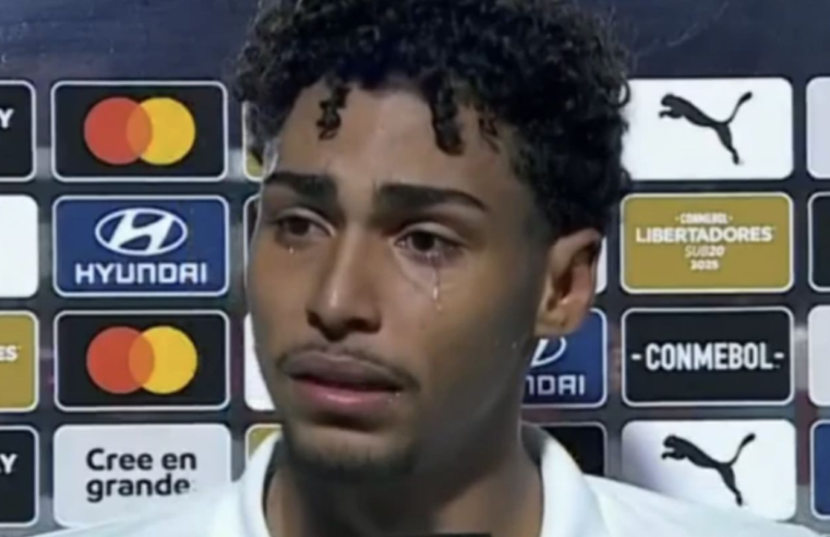 Jogador do Palmeiras é vítima de racismo em competição da Conmebol