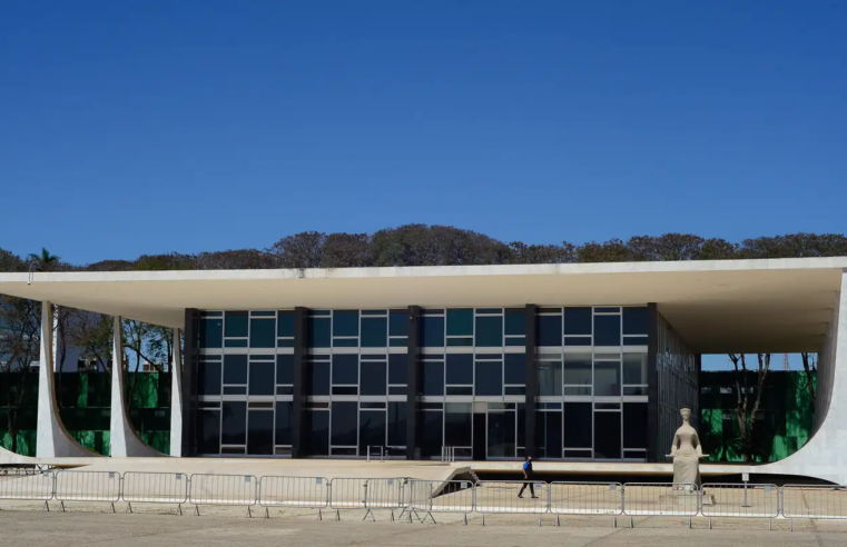 Extremista é preso após tentativa de invasão no STF
