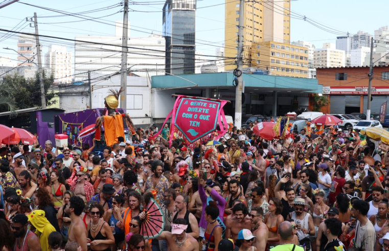 Confira a agenda dos blocos de rua de São Paulo na segunda de carnaval