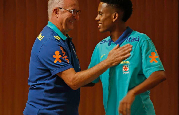 Seleção se apresenta em Brasília para jogo das Eliminatórias na quinta