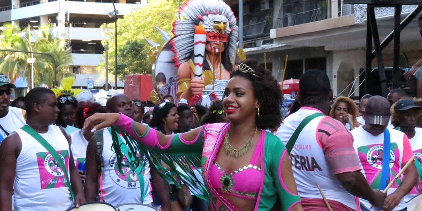 Carnaval 2025: confira os blocos que desfilam nesta segunda no Rio