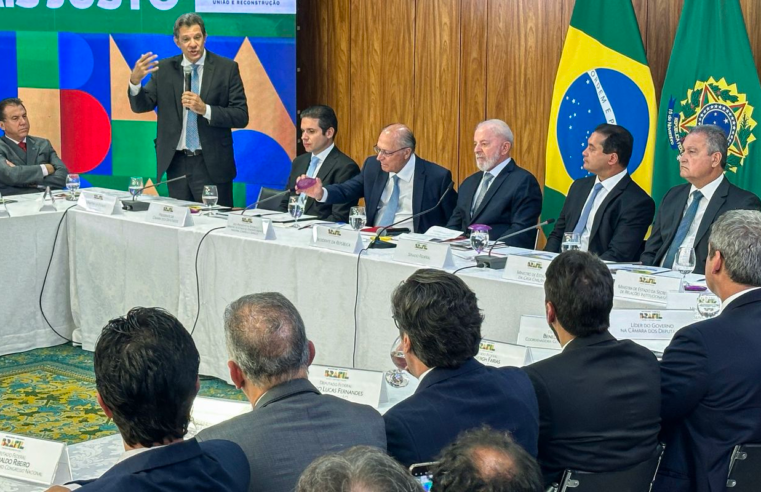 Lula entrega projeto de isenção de IR para quem ganha até R$ 5 mil