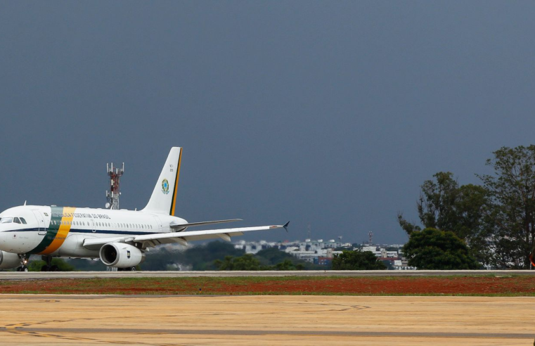 Avião presidencial arremete ao tentar pousar em Sorocaba