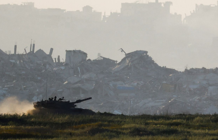Israel ameaça civis de Gaza com último aviso para “destruição total”