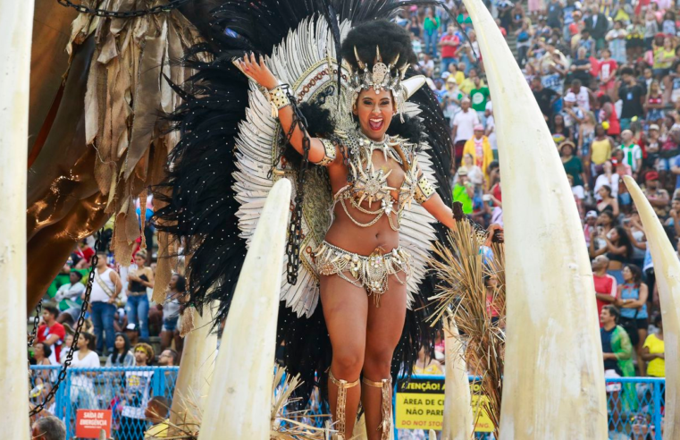 Desfile na Sapucaí terá mais quatro escolas nesta segunda-feira