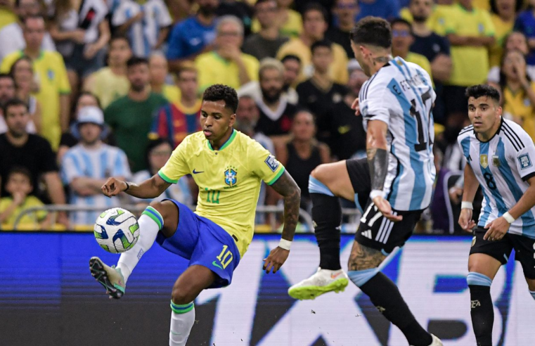 Cheio de desfalques, Brasil visita Argentina pelas Eliminatórias