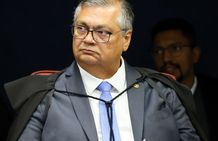 Ministro Flávio Dino veta uso do termo polícias municipais