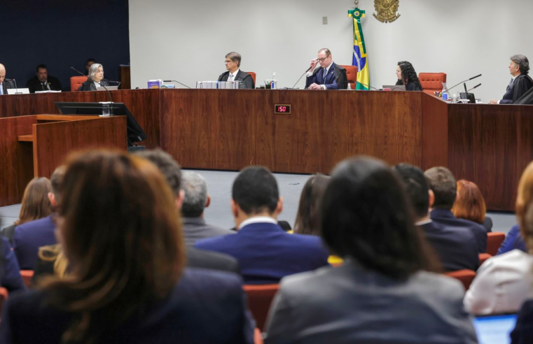 STF retoma julgamento de denúncia de golpe contra Bolsonaro, acompanhe