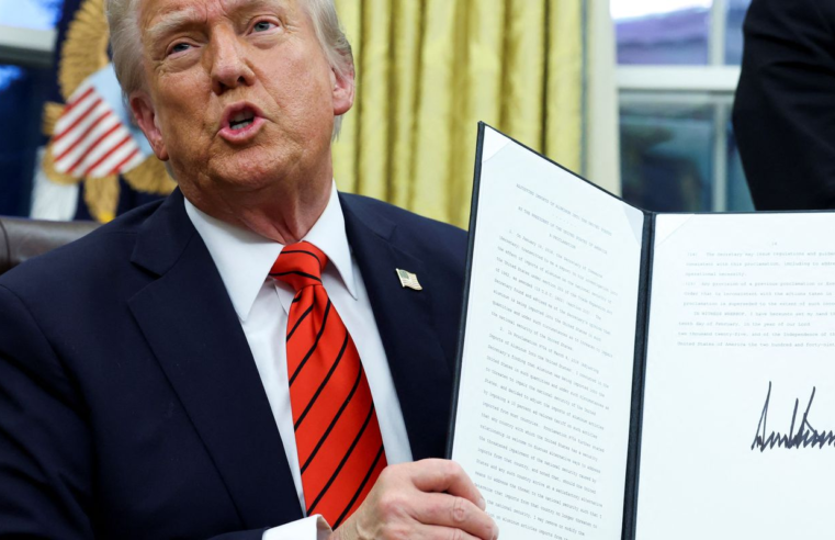 Trump muda regras e elogia segurança do sistema eleitoral do Brasil