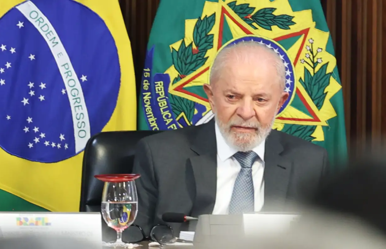 Ameaças “insistem em sobreviver”, diz Lula sobre golpe de 64