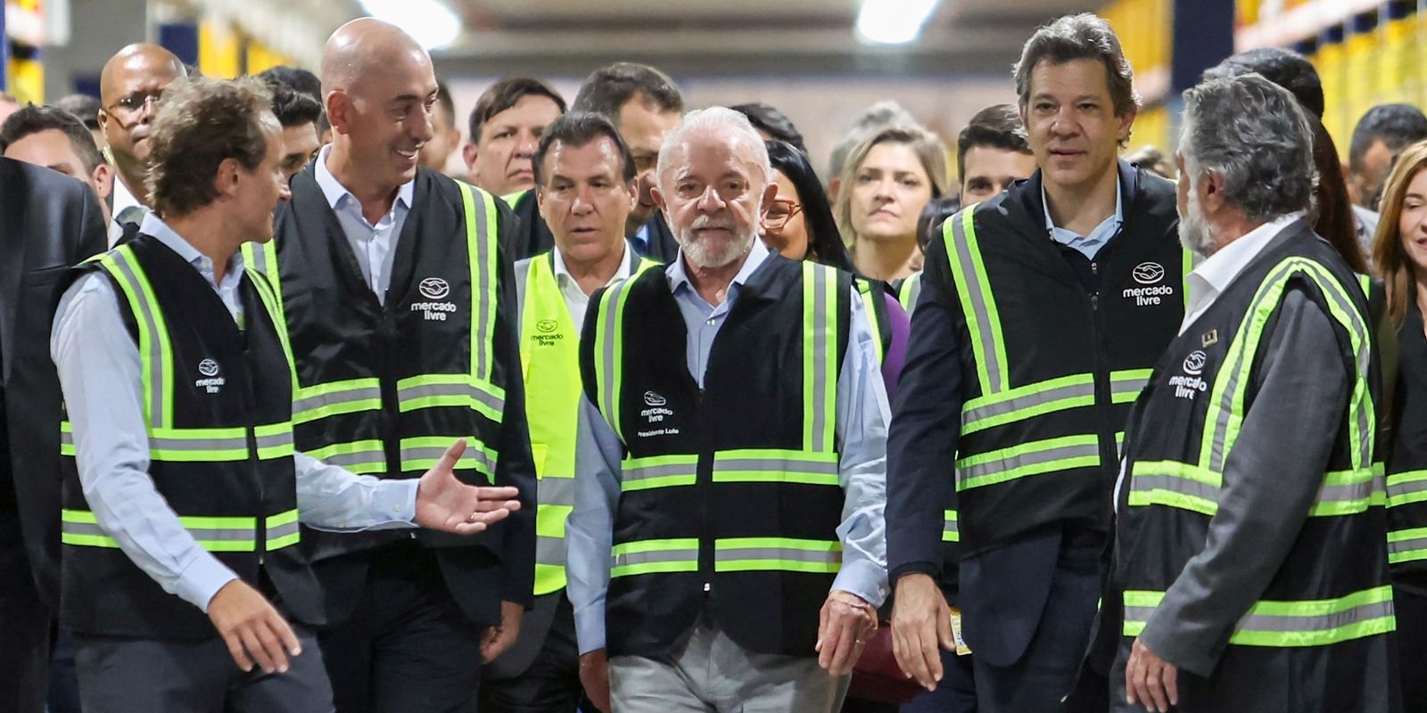 Brasil tem reservas para enfrentar decisões de Trump, diz Lula