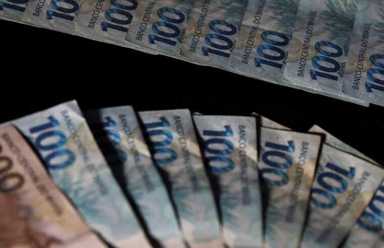Decreto mantém restrição de R$ 121,5 bi no Orçamento até maio