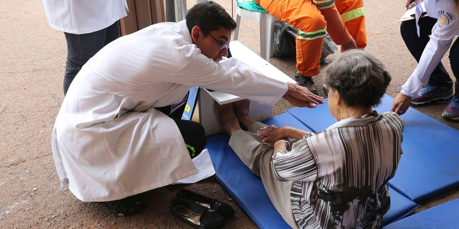 Exercícios podem prevenir quedas em idosos e melhorar recuperação
