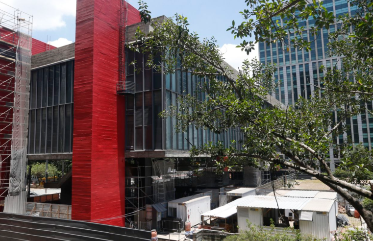 Masp abre programação do vão livre com instalação de Iván Argote